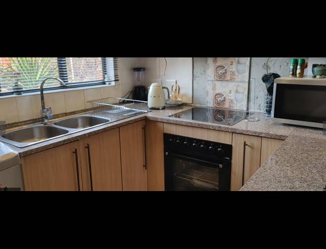 3 BEDROOM FREEHOLD FOR SALE IN TULISA PARK